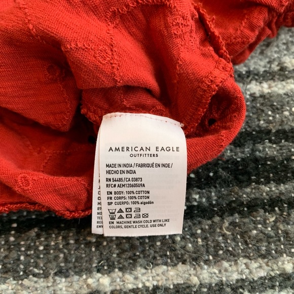 American Eagle Red Eyelet Puff Sleeve Crop Top Size L - Picture 7 of 7